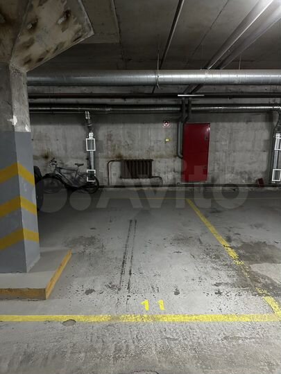 Машиноместо, 11 м²