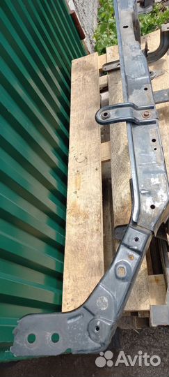 Панель передняя Nissan Navara D40 Pathfinder R51