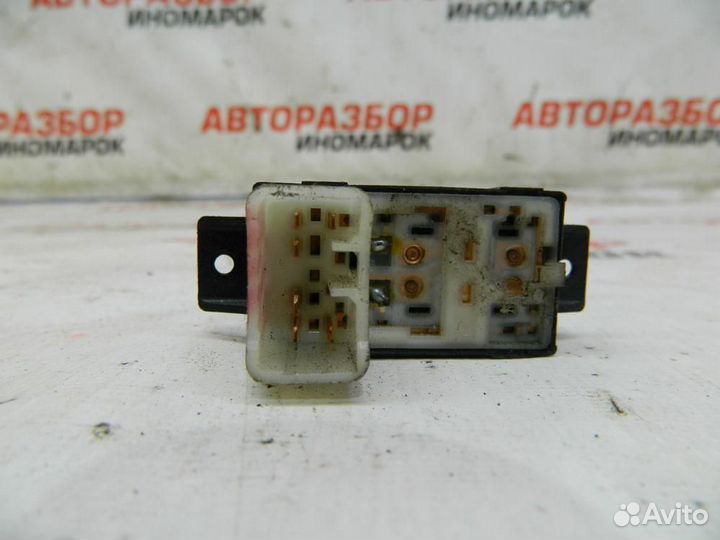 Кнопка стеклоподъемника для SsangYong Actyon New 2