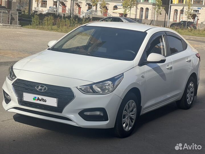 Hyundai Solaris 1.6 AT, 2019, 220 000 км