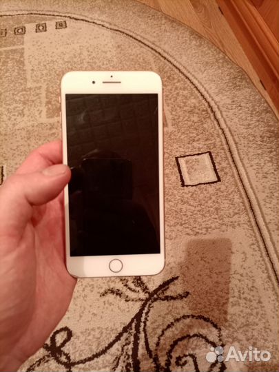 iPhone 8 Plus, 64 ГБ