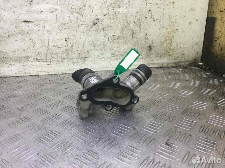 Фланец (тройник) системы охлаждения Форд Фокус shd