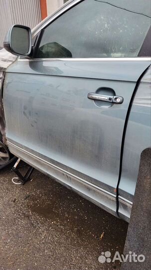 Передняя левая дверь Audi q7 4L