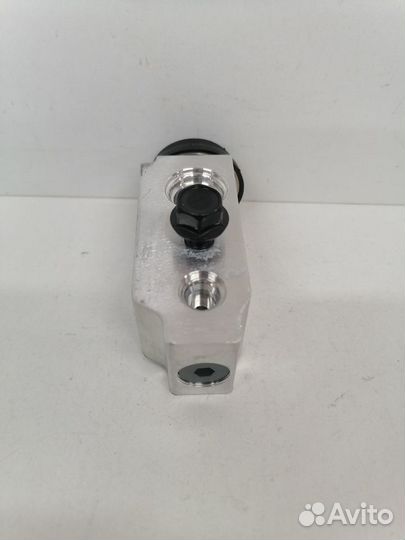 Клапан трв на Лада Приора с а/с Halla