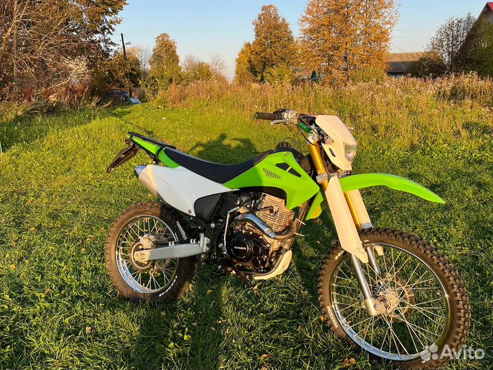 Мотоцикл кросовый