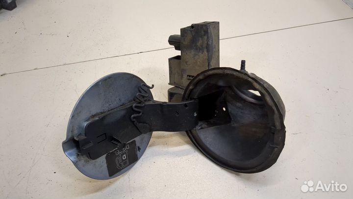 Лючок бензобака Land Rover Freelander 2