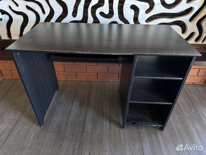 Стол письменный IKEA массив