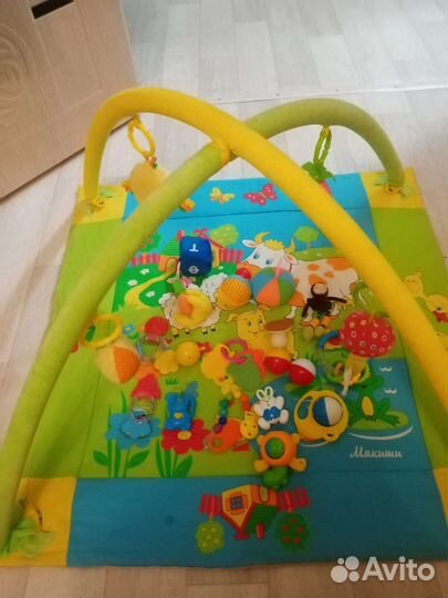 Развивающий коврик