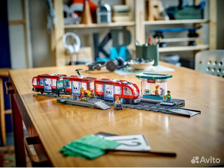 Lego city трамвай и остановка 60423