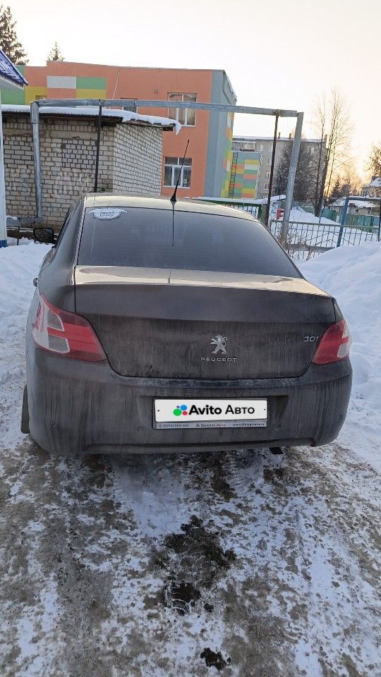 Peugeot 301: фото из отзыва