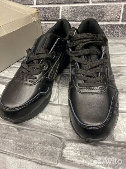 Кроссовки38-39