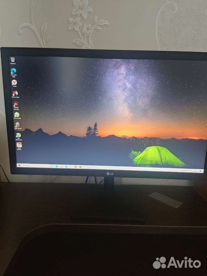 Монитор LG 22