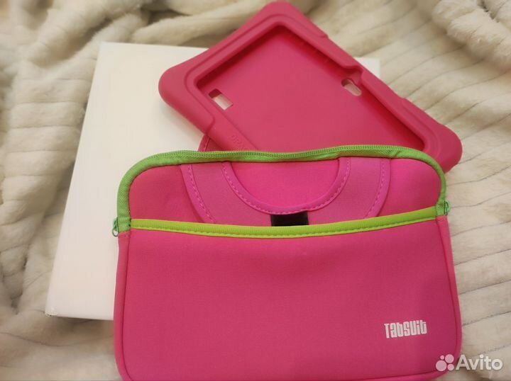 Чехол и сумочка для планшета