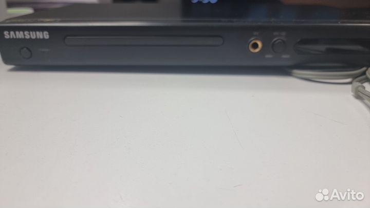 Видеомагнитофон samsung DVD-P186K с караоке