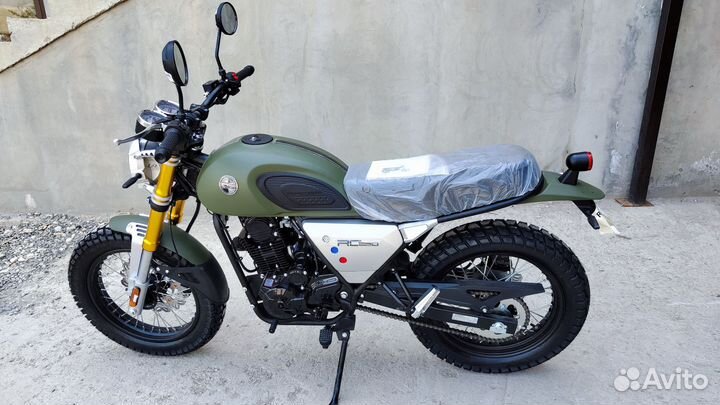 Racer rc250ck-A triumph
