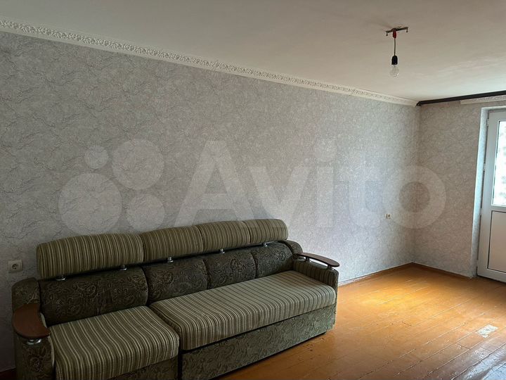 2-к. квартира, 56 м², 2/5 эт.