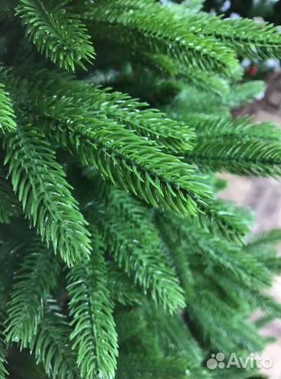 Елка искусственная