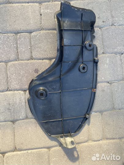 Подкрылок задний правый toyota rav 4 xa 30