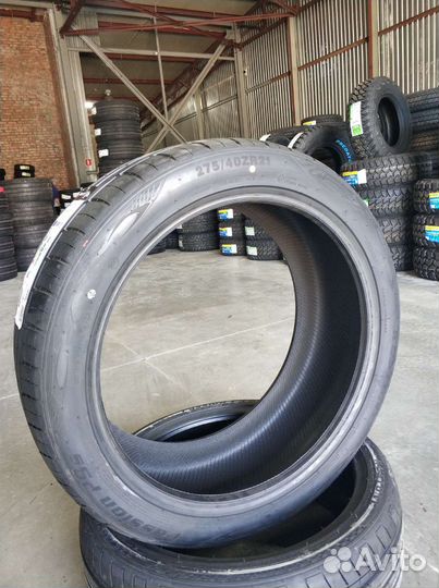 Kustone Passion P9S 275/40 R21 и 315/35 R21 111W