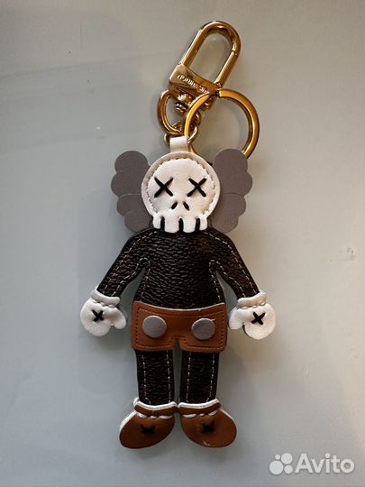 Брелок louis vuitton