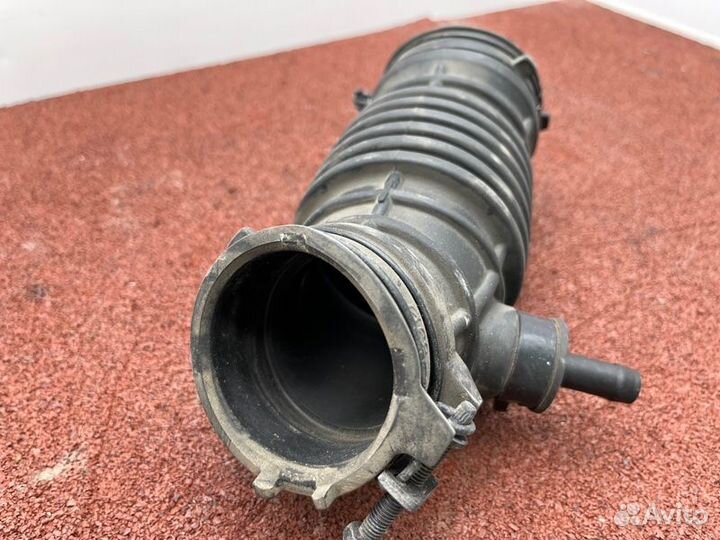 Патрубок воздушного фильтра Hyundai Solaris 2