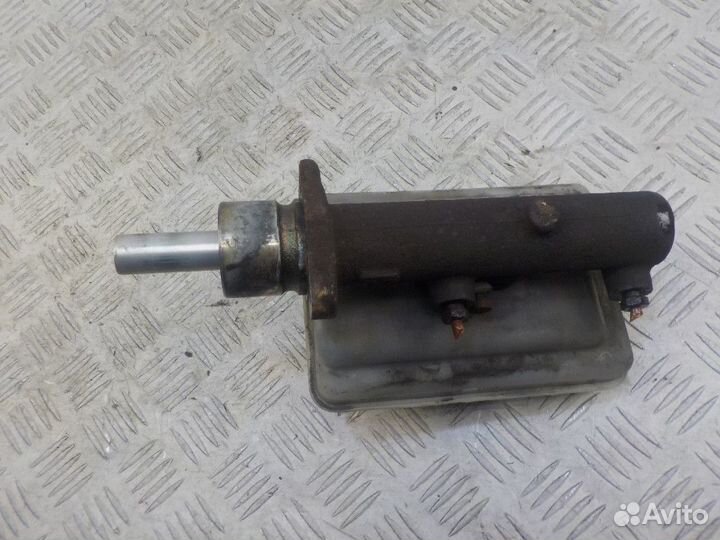 Цилиндр тормозной главный Renault Mascott