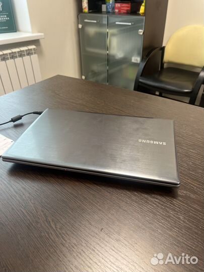 Ноутбук samsung np550p5c