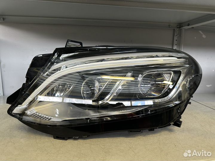 Левая фара на Mercedes-Benz GLE W166