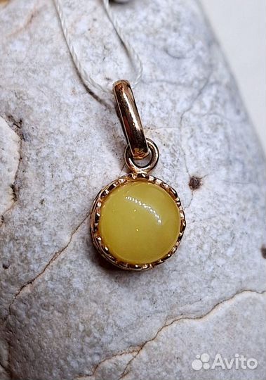 Золотая подвеска