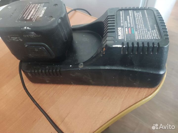 Зарядное устройство