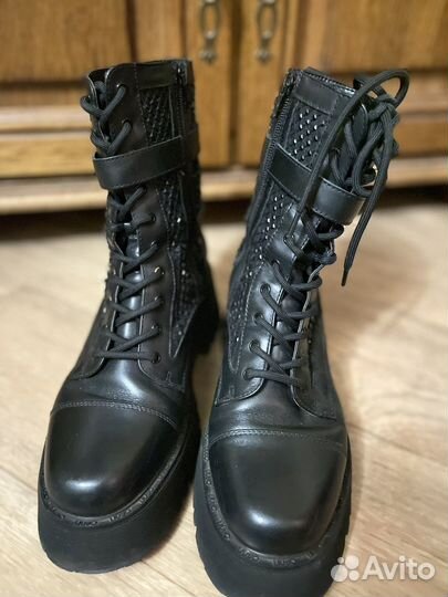 Ботинки женские