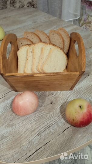 Хлебница из дерева