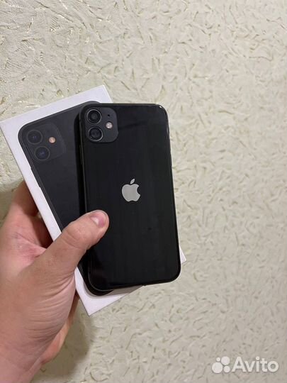 iPhone 11, 64 ГБ