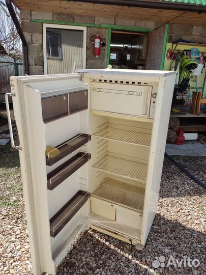 Холодильник Полюс