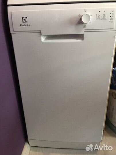 Посудомоечная машина Electrolux 45