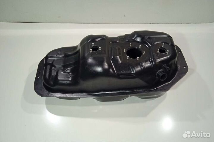 Бак топливный Pajero sport 1