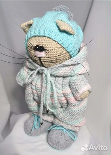 Кошечка вязаная игрушка