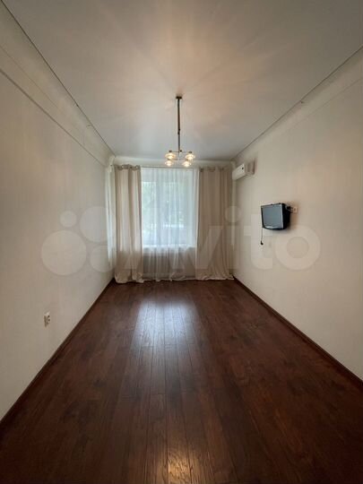 2-к. квартира, 60 м², 2/5 эт.