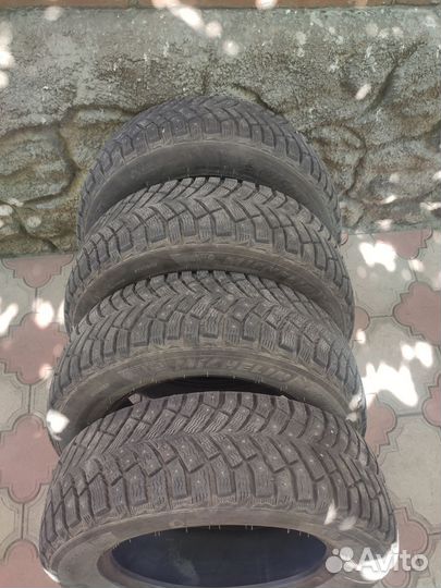 Michelin X-Ice North 4 185/65 R15