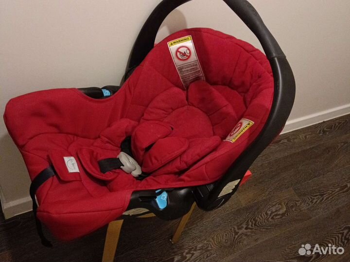 Детское автокресло от рождения и до 9 кг