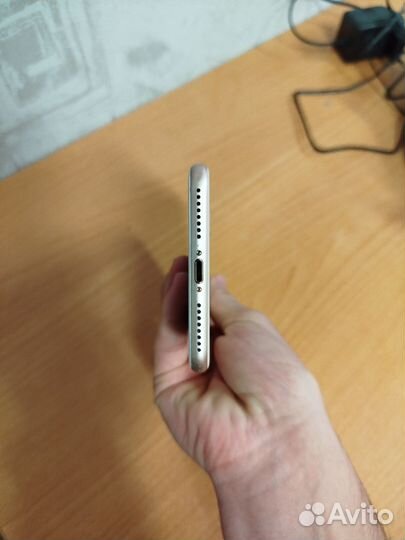 iPhone 8 Plus, 64 ГБ