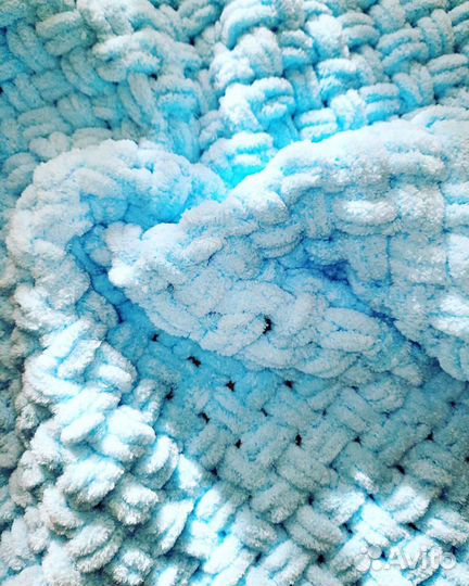 Плед из Ализе Пуффи