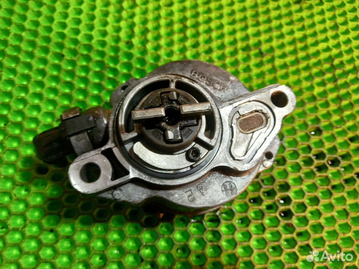 Вакуумный насос Peugeot Partner