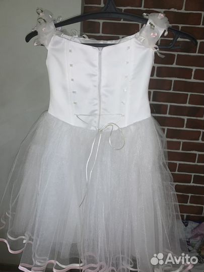 Платье праздничное