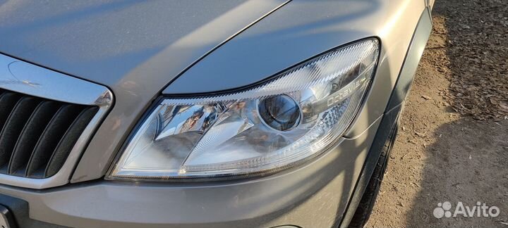 Фары Octavia А5, Bi-Led