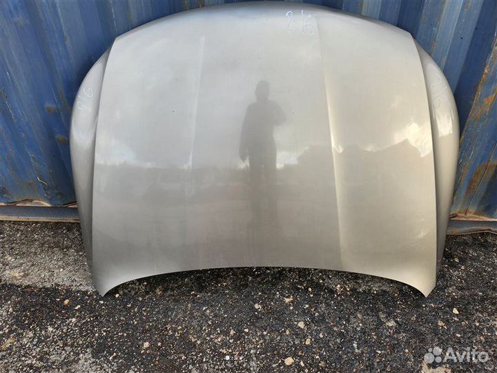 Капот Volkswagen Passat CC 2011