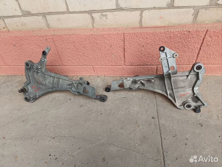 Кронштейны подножек honda st1100 pan european