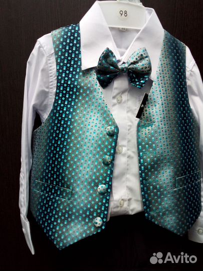 Костюм для мальчика брюки, рубашка.жилет.бабочка