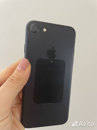 iPhone 7, 32 ГБ