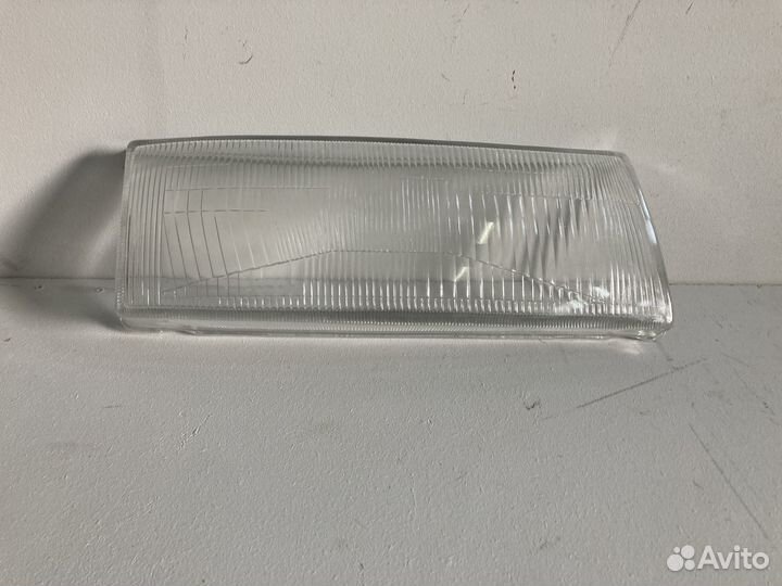 Стекло фары правое nissan maxima 1989-1994